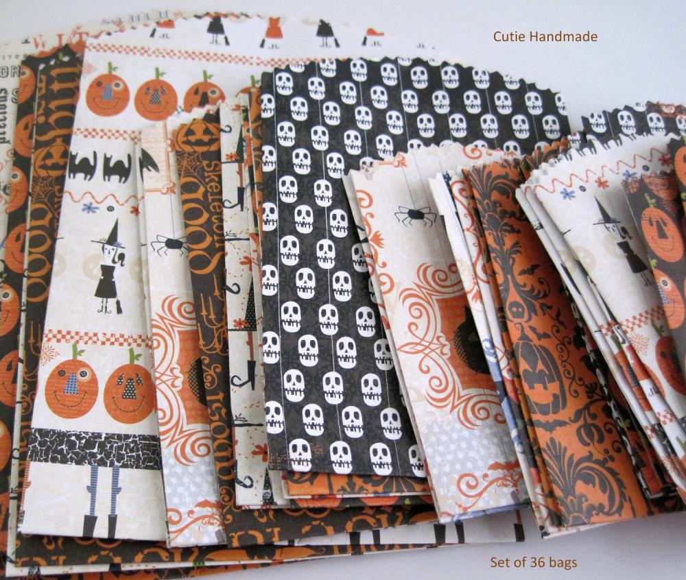 36 Mixed Size Halloween Paper Gift Bags